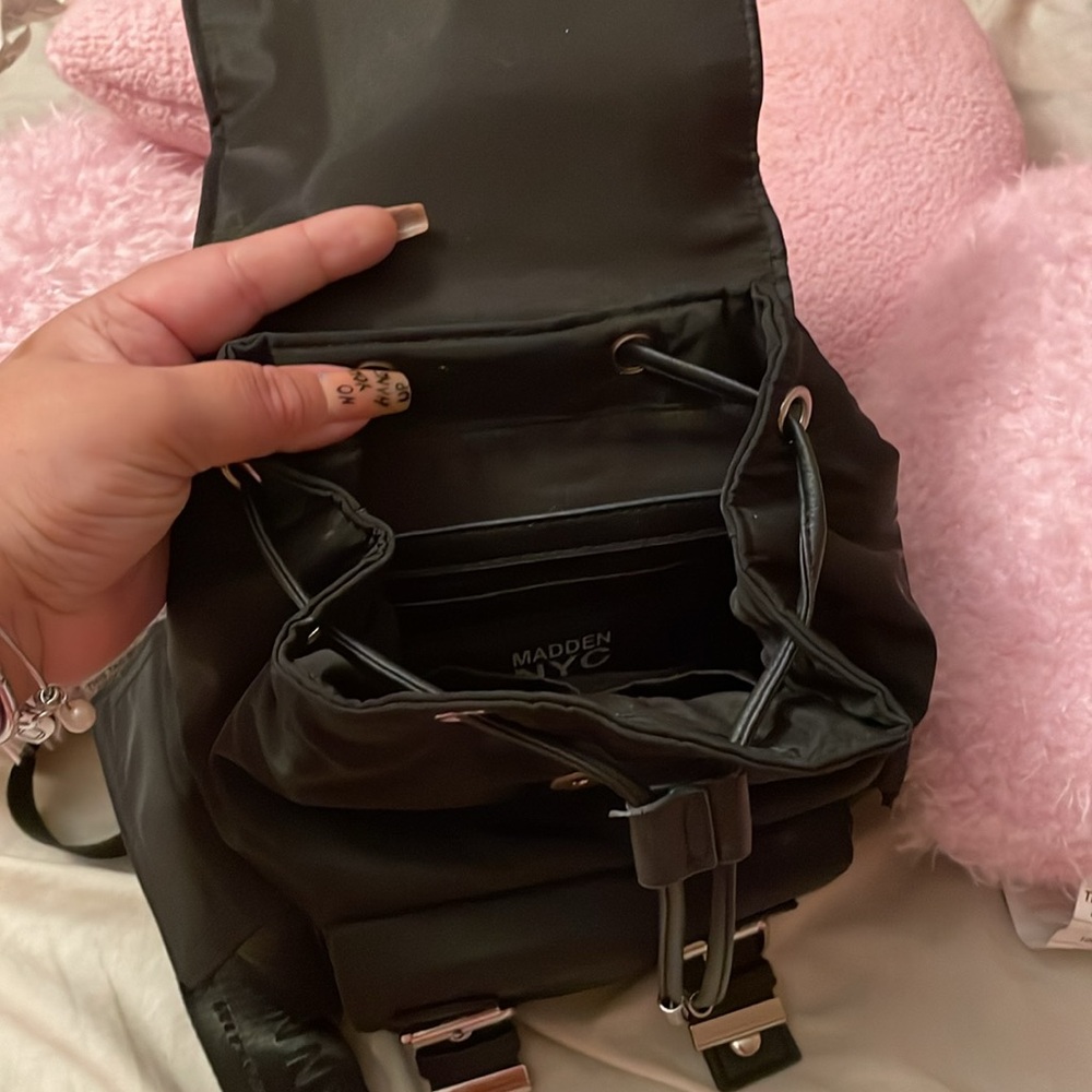 Steve Madden Backpack - Picture 3 of 3